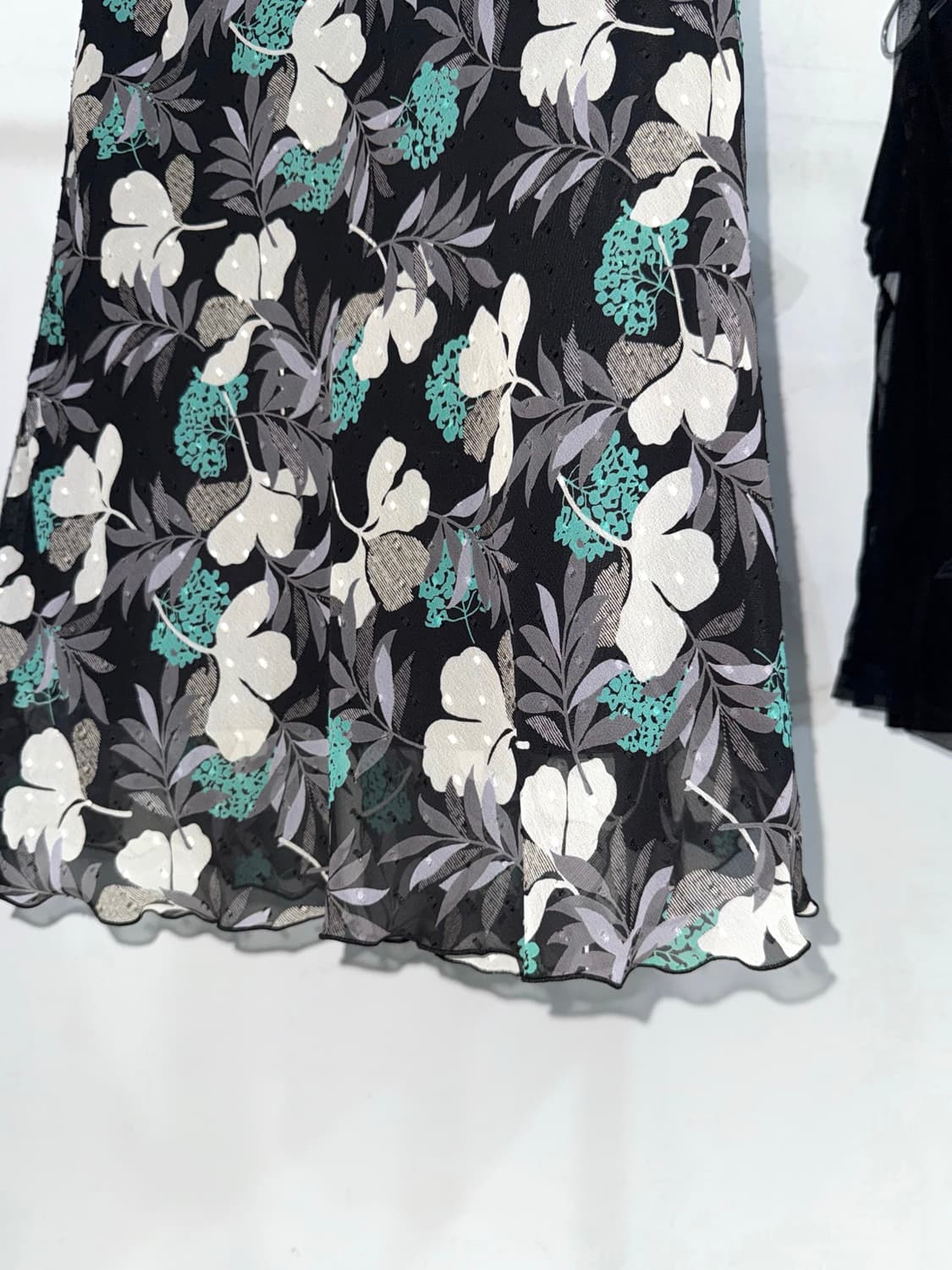 Black Mint Sheer Midi Skirt 상품이미지6