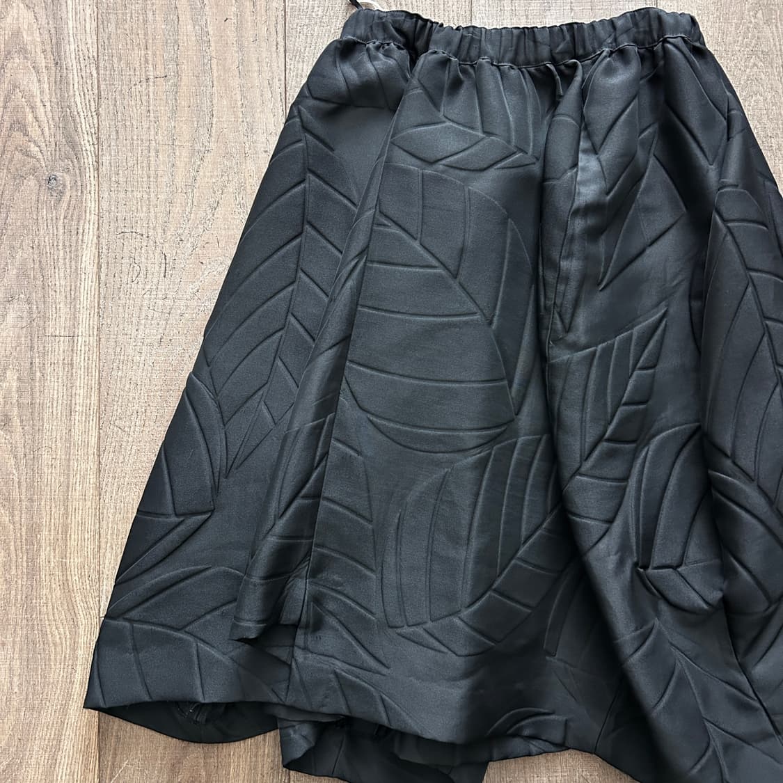 Leaf Embossing Volume Skirt 상품이미지6