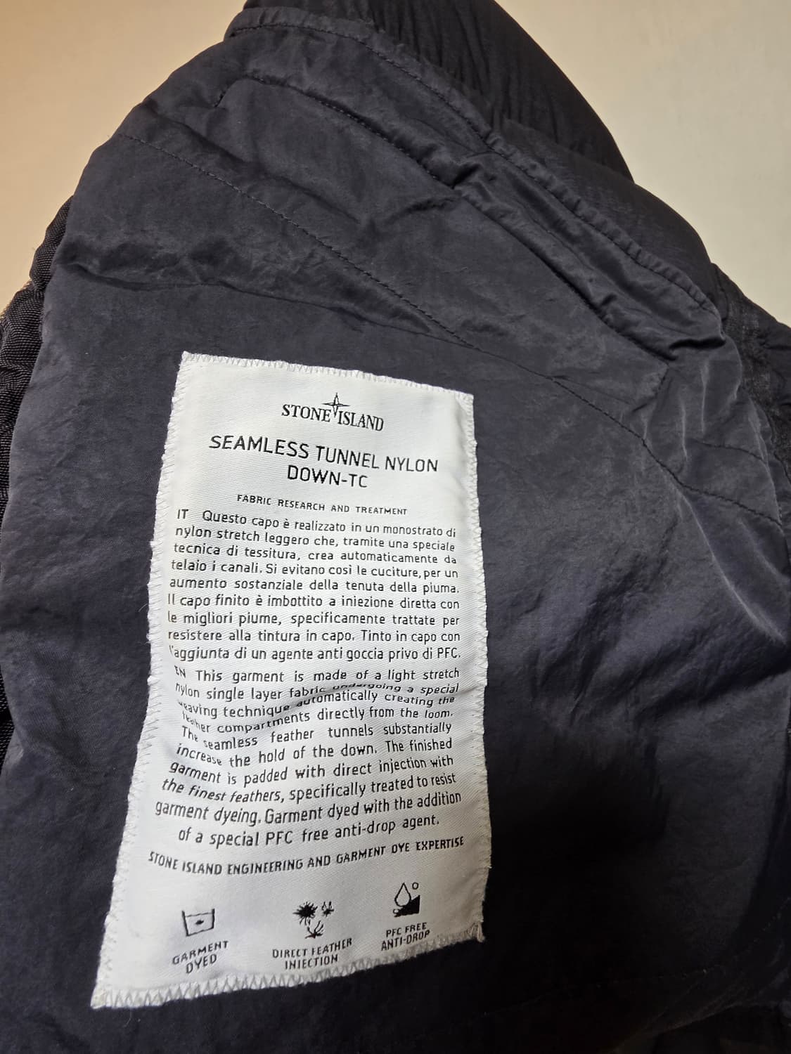 24fw) 스톤아일랜드 심리스 터널 패딩 상품이미지6