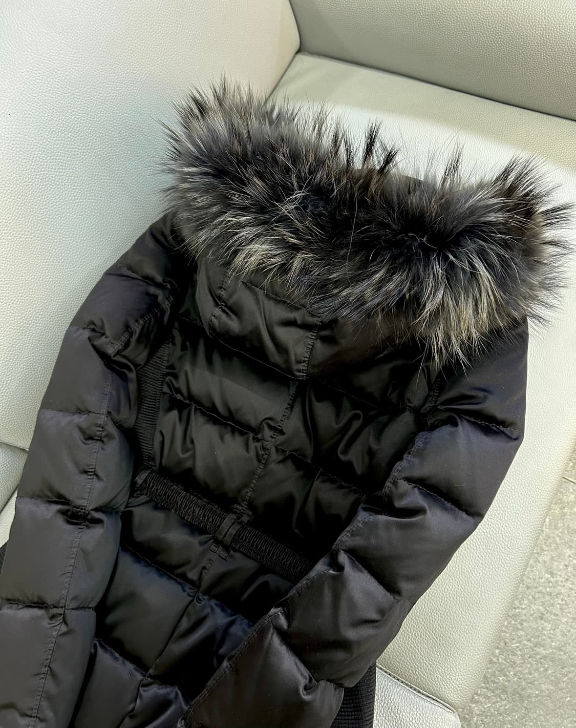 버버리 벨티드 블랙 다운 롱패딩(S) 상품이미지7