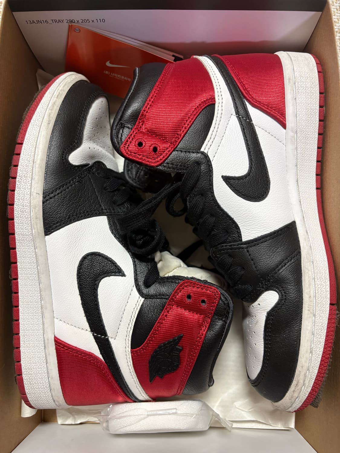 [230] 나이키 조던1 레트로 하이 새틴 블랙토 상품이미지1