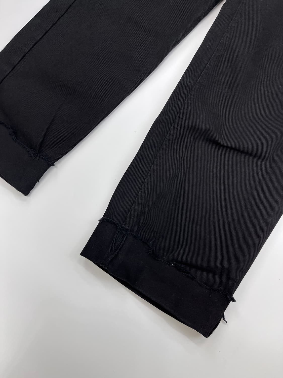 아크메드라비 HEM CUTTING EMBROIDERED 데님 팬츠 상품이미지4