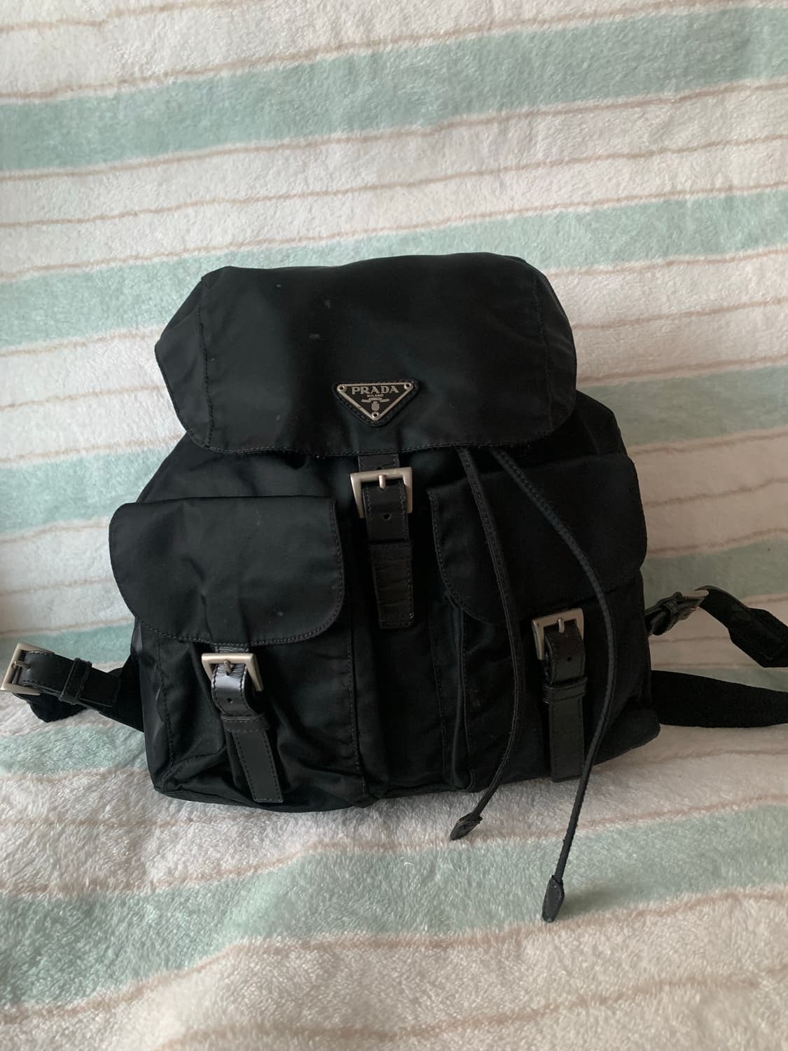 프라다 백팩 미듐 상품이미지9