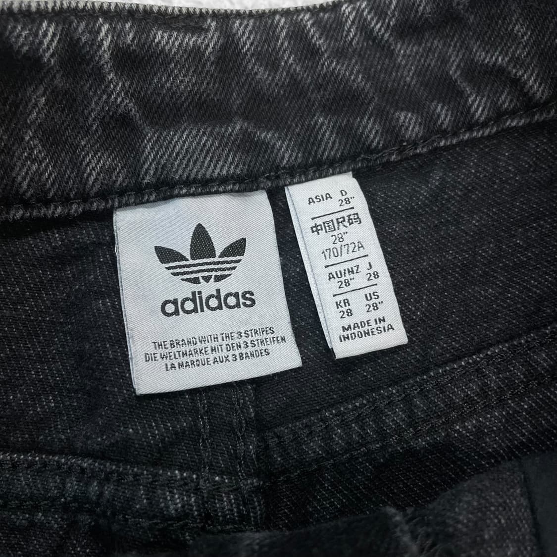 아디다스 아디브레이크 데님 팬츠 흑청 상품이미지5