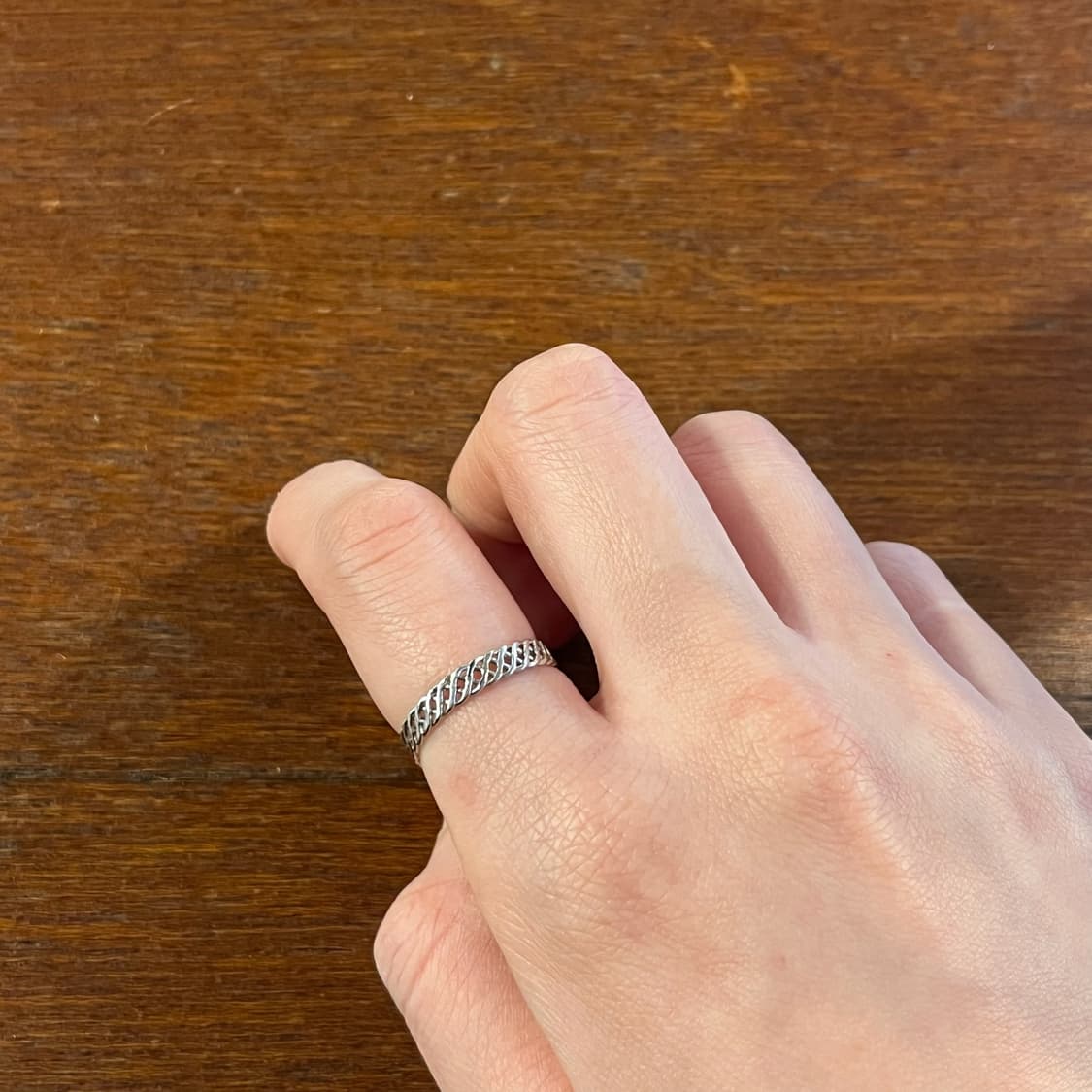 새상품 여성 신주 꽈베기 반지  상품이미지3