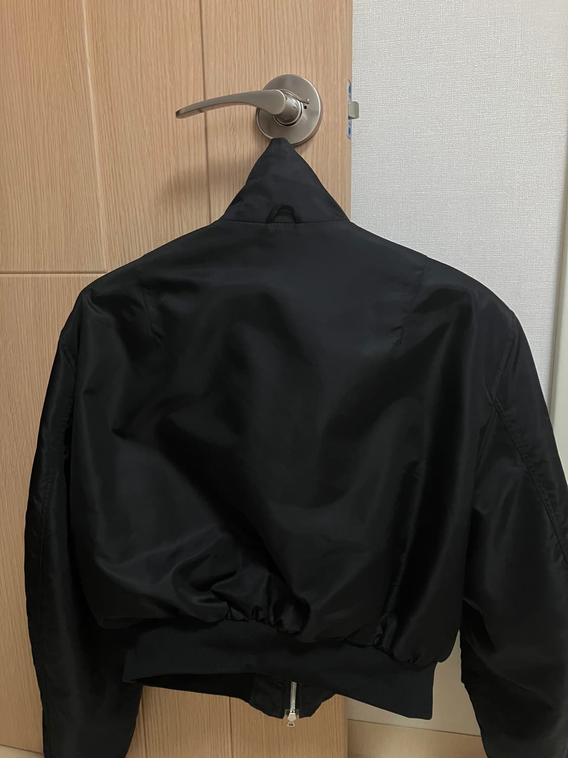 아워글라스 크롭 봄버 자켓 상품이미지3