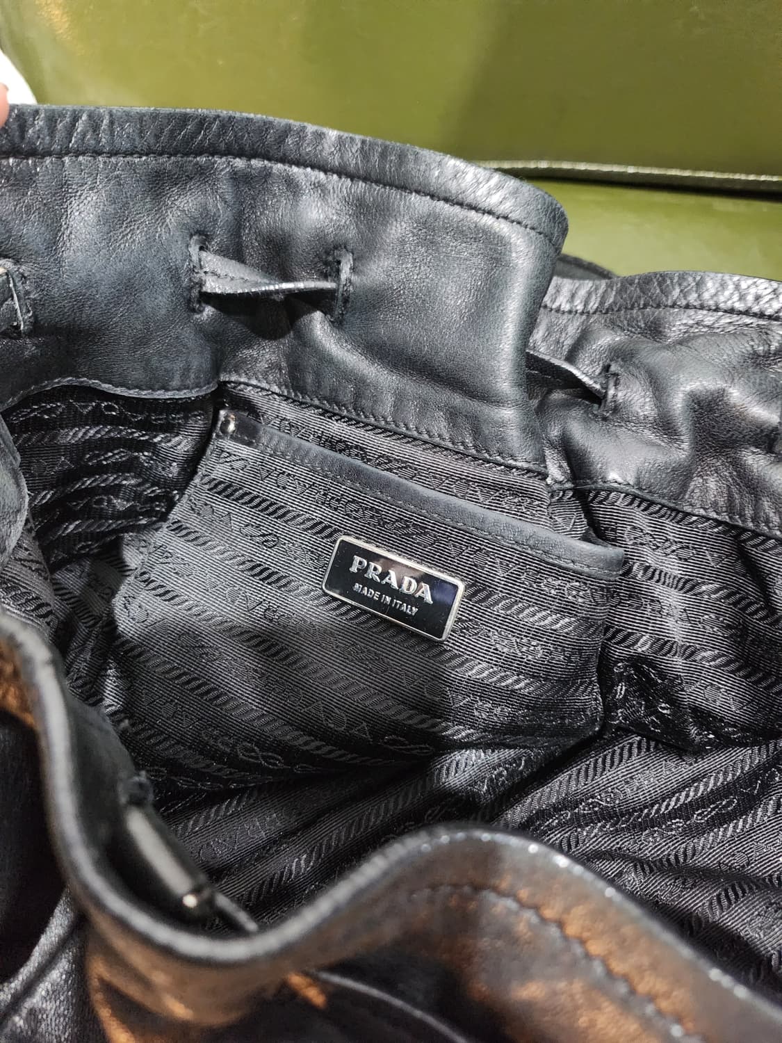 프라다 블랙 레더 토트백 정품 상품이미지8