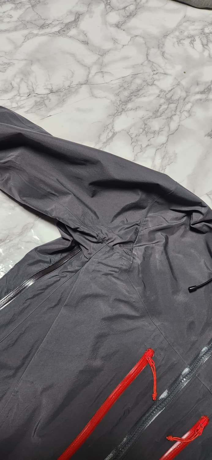 아크테릭스 알파 sv 파일럿 그레이 바람막이 후드 자켓 상품이미지10