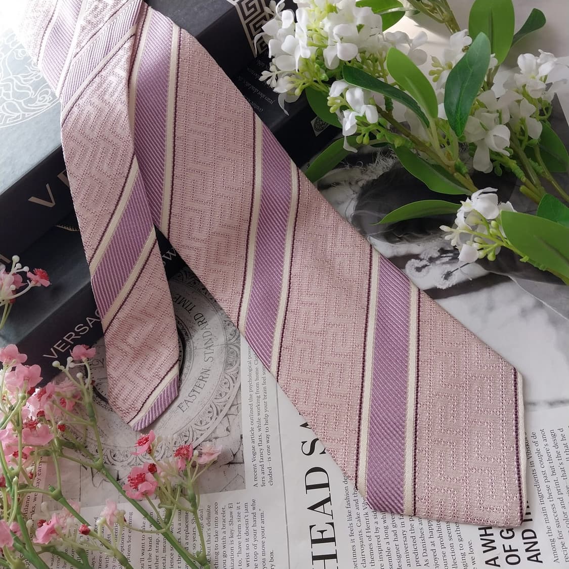 베르사체 실크 스트라이프 패턴 넥타이 9.3cm A+등급 K1806
 상품이미지3