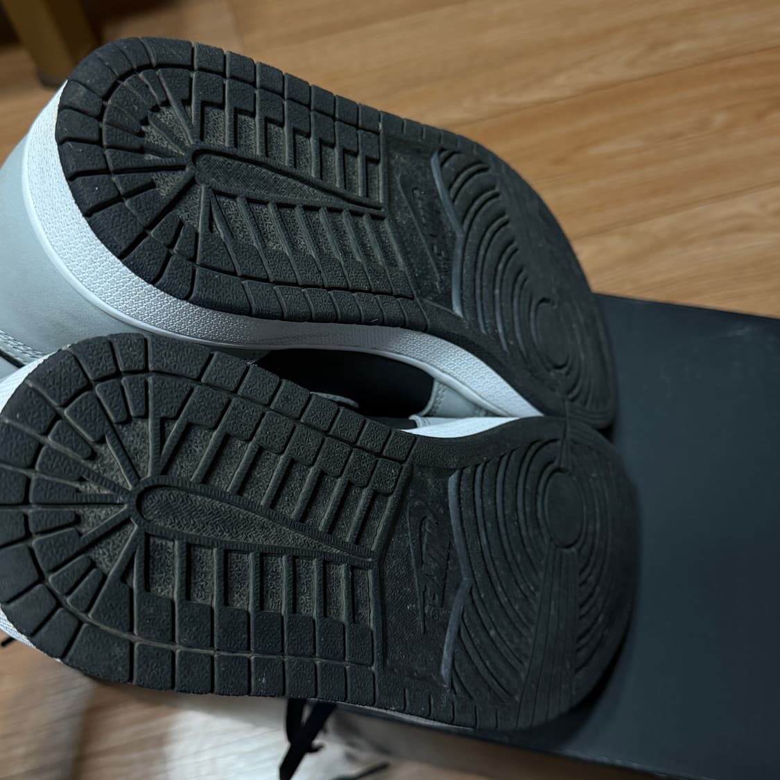 조던1 레트로하이 OG 쉐도우 2.0 (295) 상품이미지4