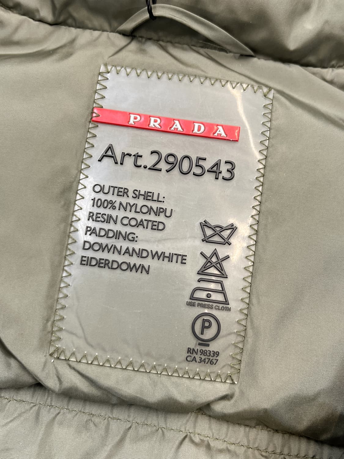 프라다 나일론 푸퍼 다운 자켓 상품이미지5