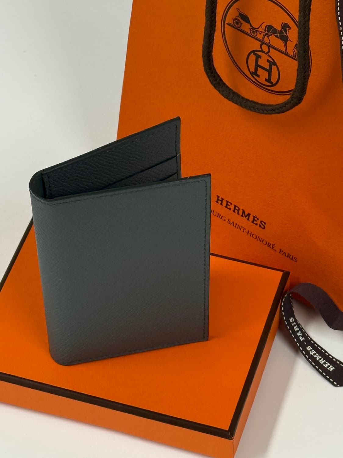 새제품 / Hermes 에르메스 MC2 유클리드 카드지갑 그레이 상품이미지2