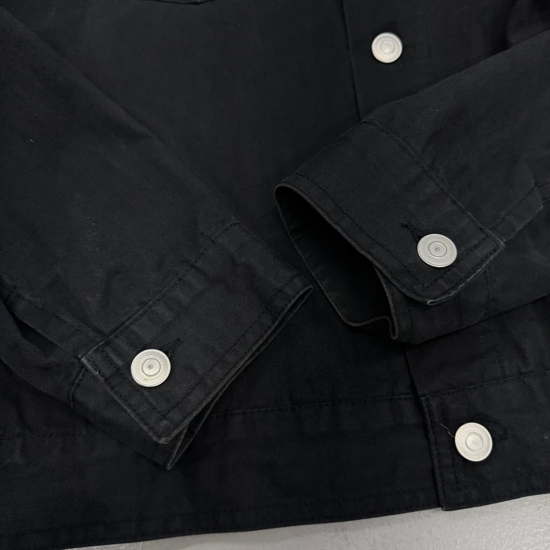 디스이즈네버댓 흑청 데님 트러커 자켓 상품이미지7