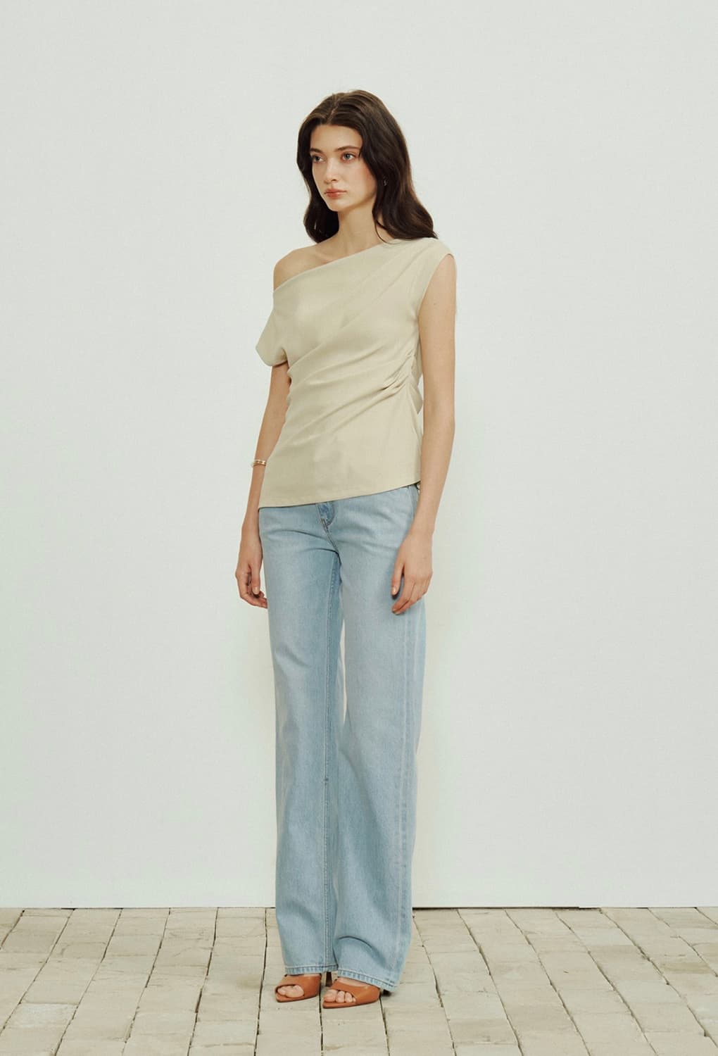 엘보른 Enora Drape Top 아이보리 34 상품이미지2