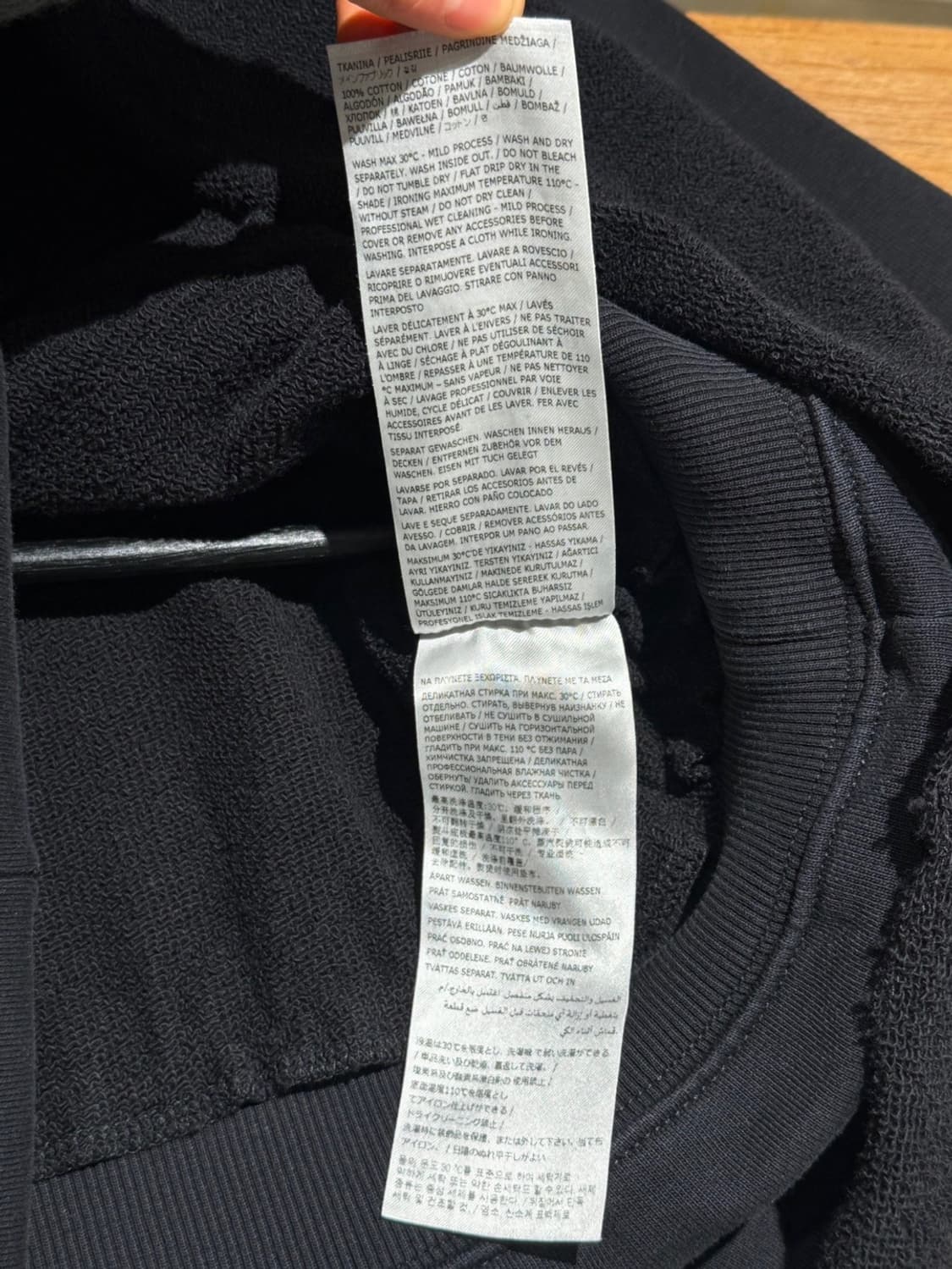 엠엠식스 블랙 크롭 인사이드 아웃 스웻 셔츠 상품이미지9