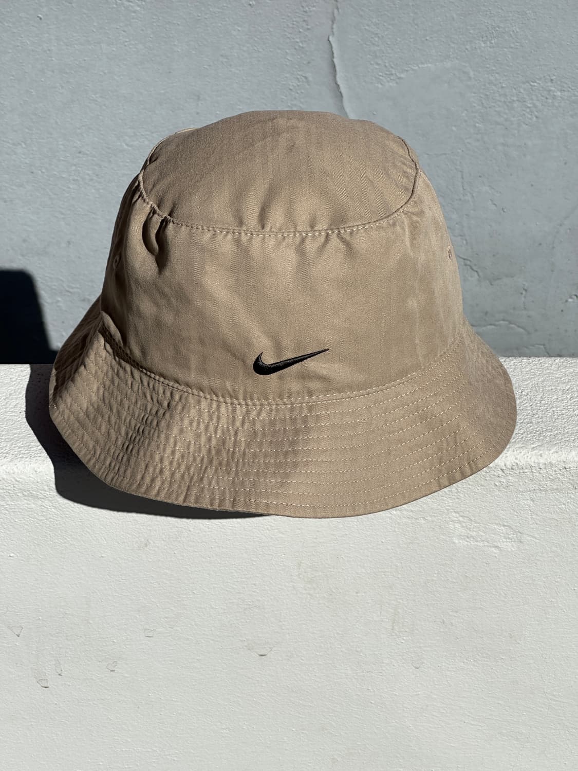 [L] 00s NIKE 나이키 로고 헤링본트윌 베이지 버킷햇 모자 상품이미지1