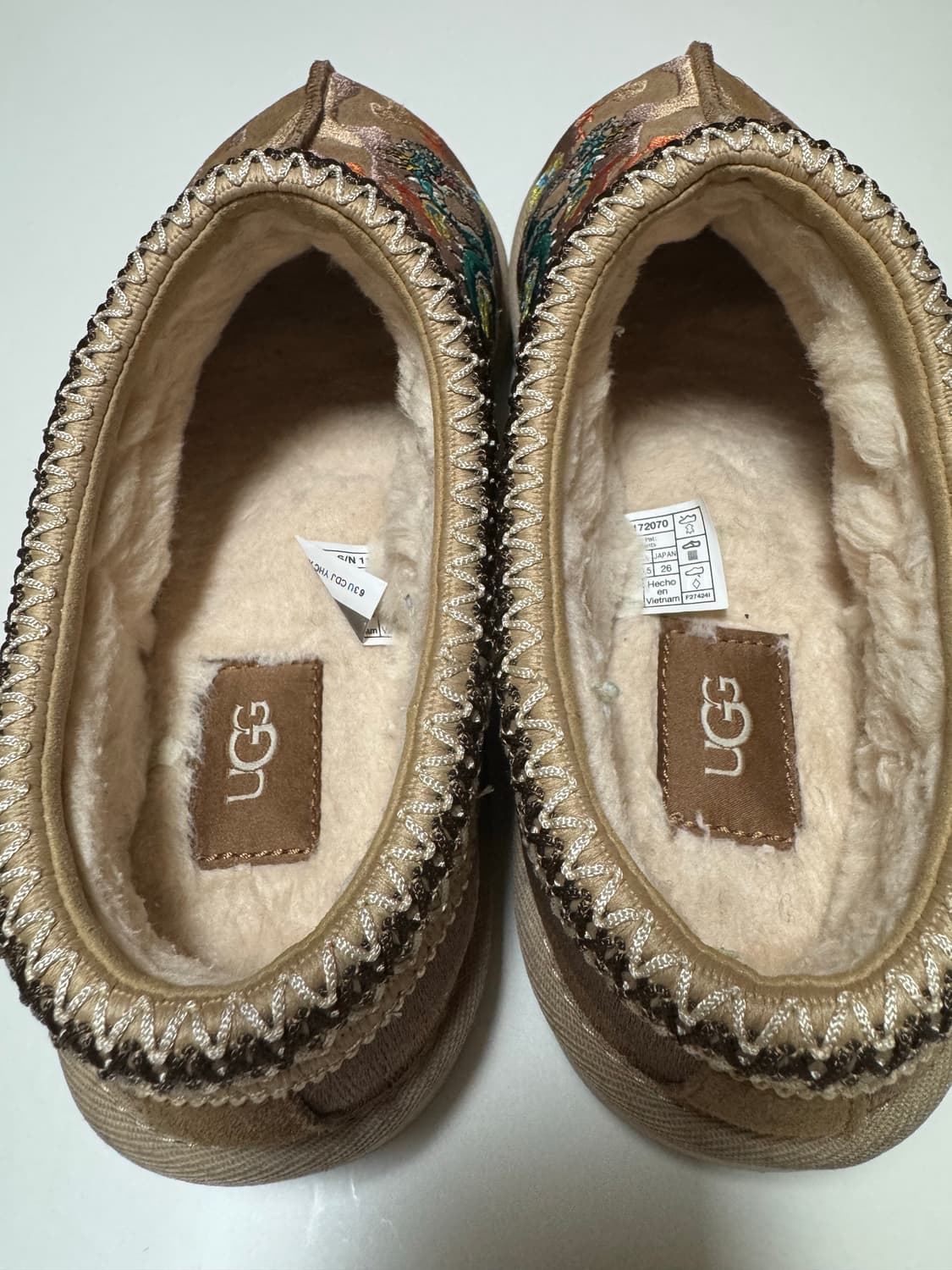 팔라스 x 어그 타스만 체스트넛 카모 미친 가격에 판매합니다! 상품이미지8