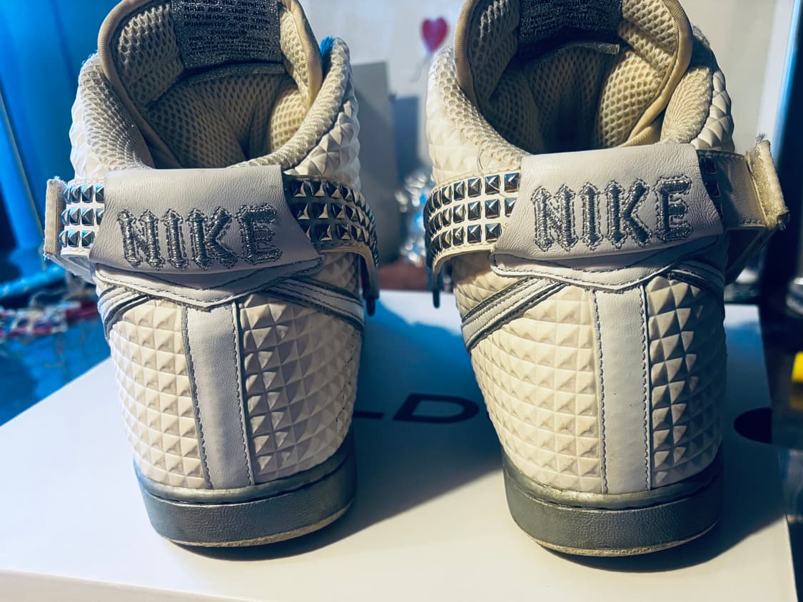 나이키 반달하이 슈프림 화이트 실버 스터드 상품이미지2