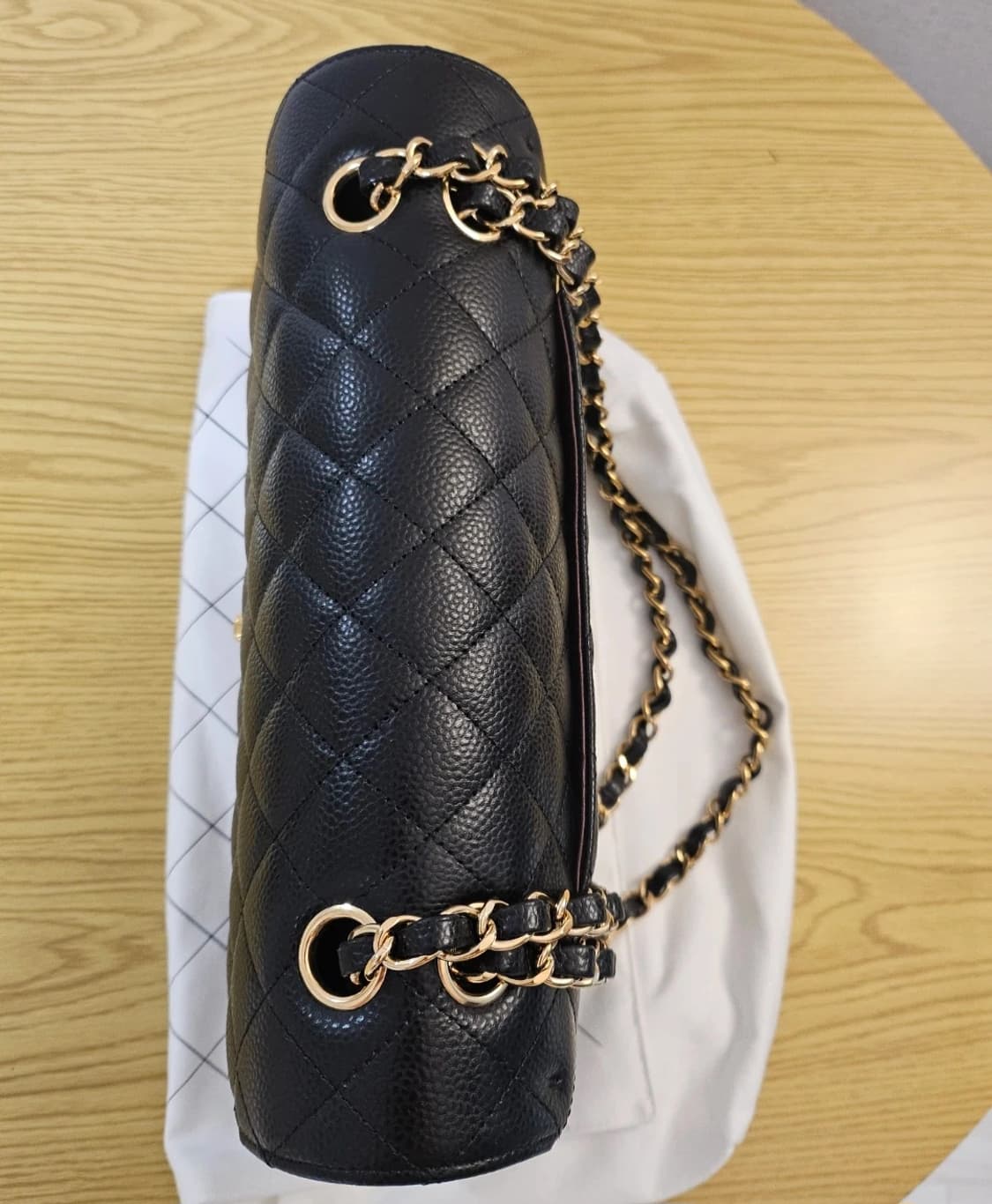 (정품)샤넬 클래식 캐비어 플랩백 캐비어 금장 상품이미지6
