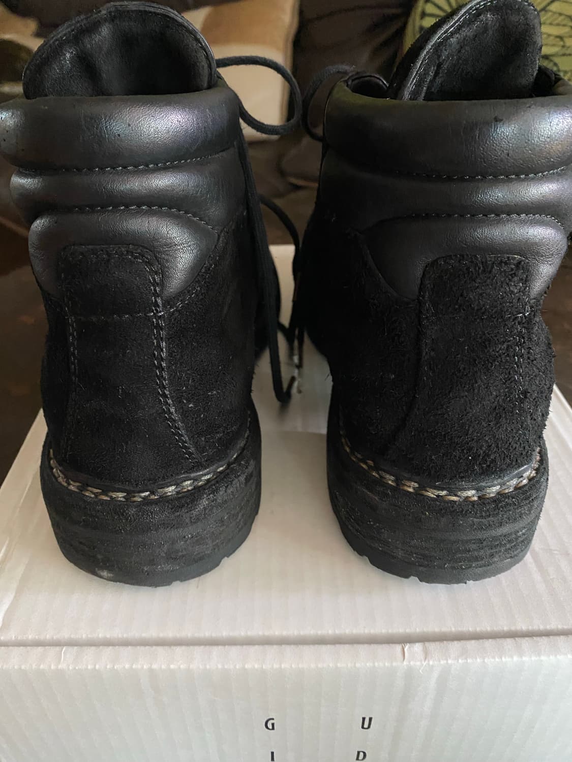 구이디 23fw horse reverse 43 size 상품이미지6