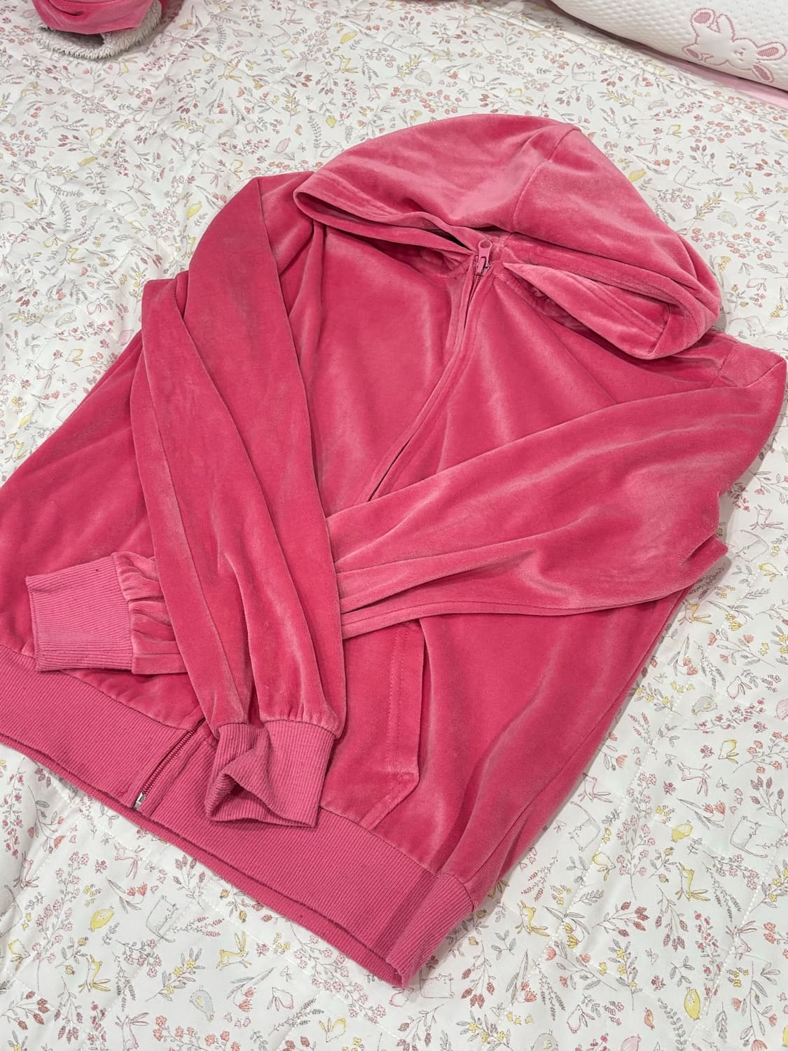 갸루 샹들리에 핑크 벨벳 후드집업 쥬시꾸뛰르깔 라디깔 상품이미지2