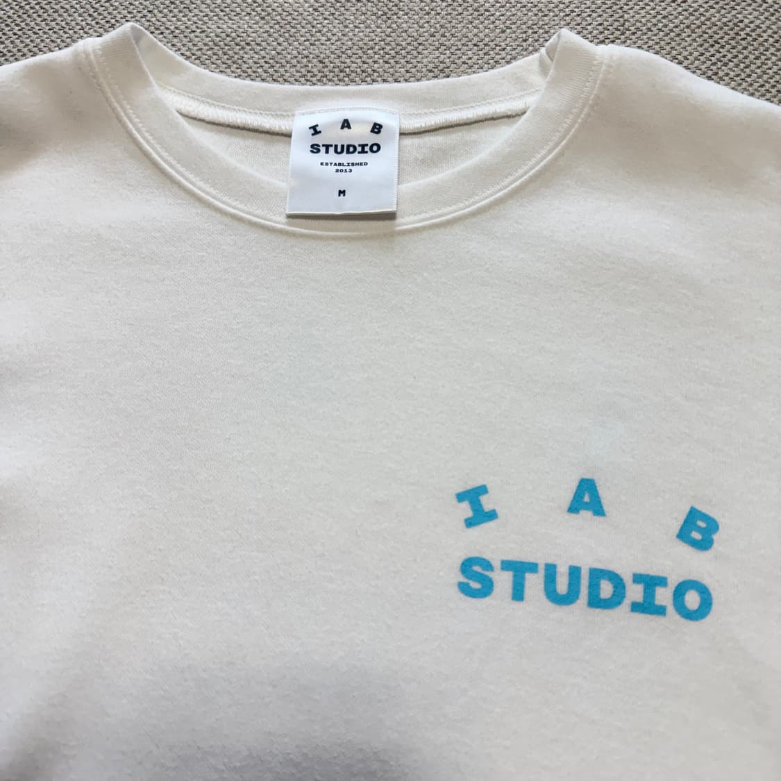 아이앱 스튜디오 로고 반팔티 상품이미지3