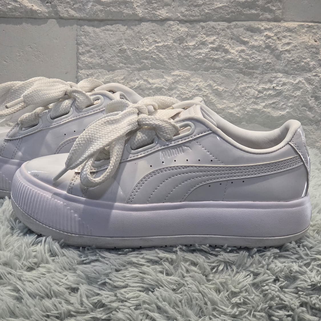1w-16:푸마 카리나 패턴 레더 화이트 24cm-거의새거 상품이미지2