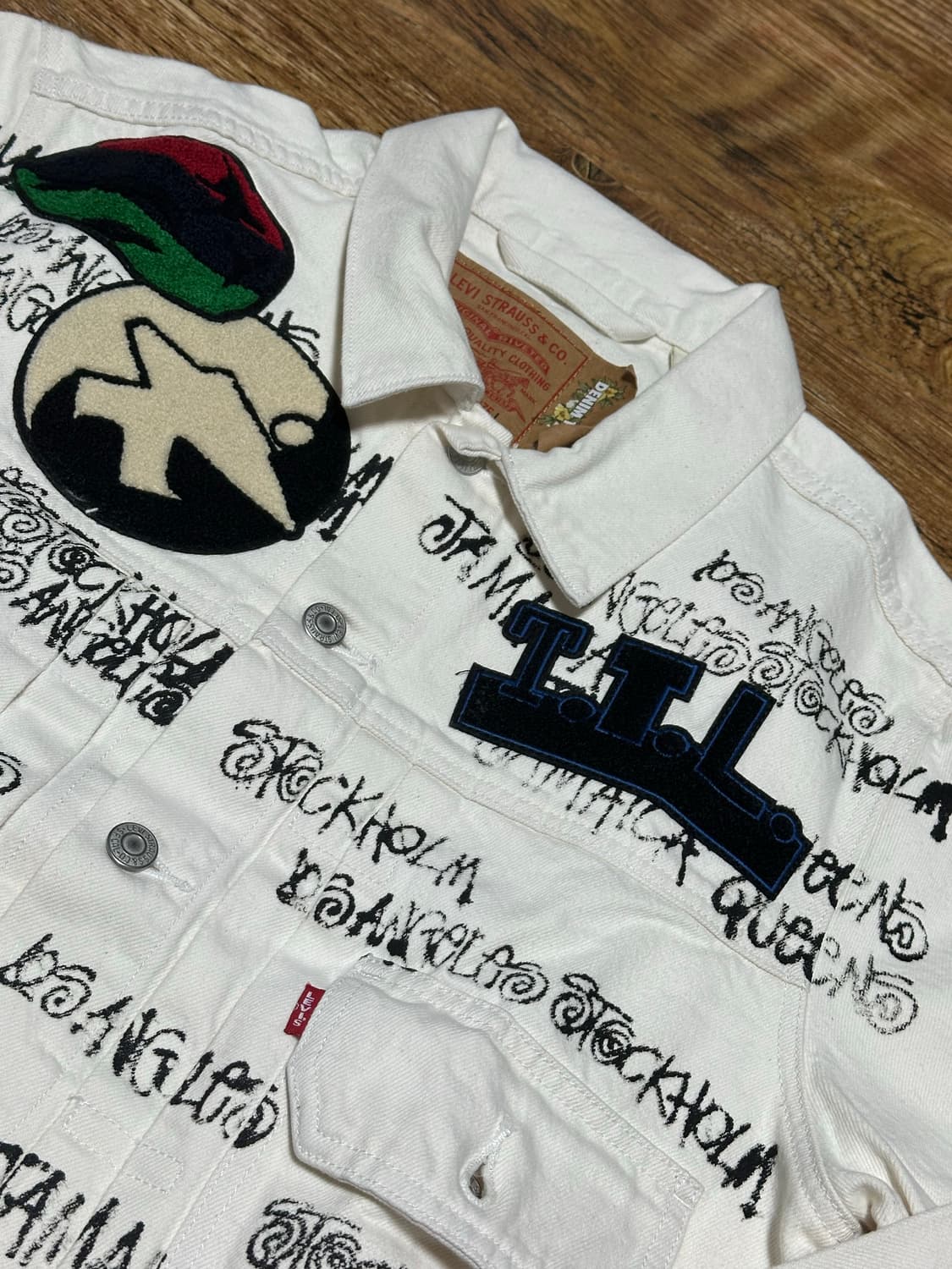 [L] 아워레가시 X 데님티어스 X 리바이스 데님 자켓 화이트 상품이미지2