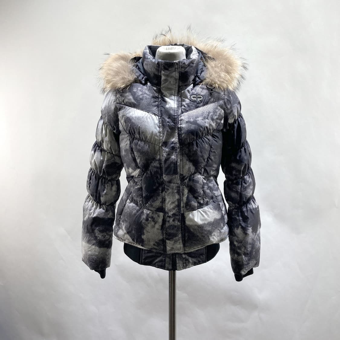 센터폴 여성 구스다운패딩자켓 흰검 90 상품이미지1