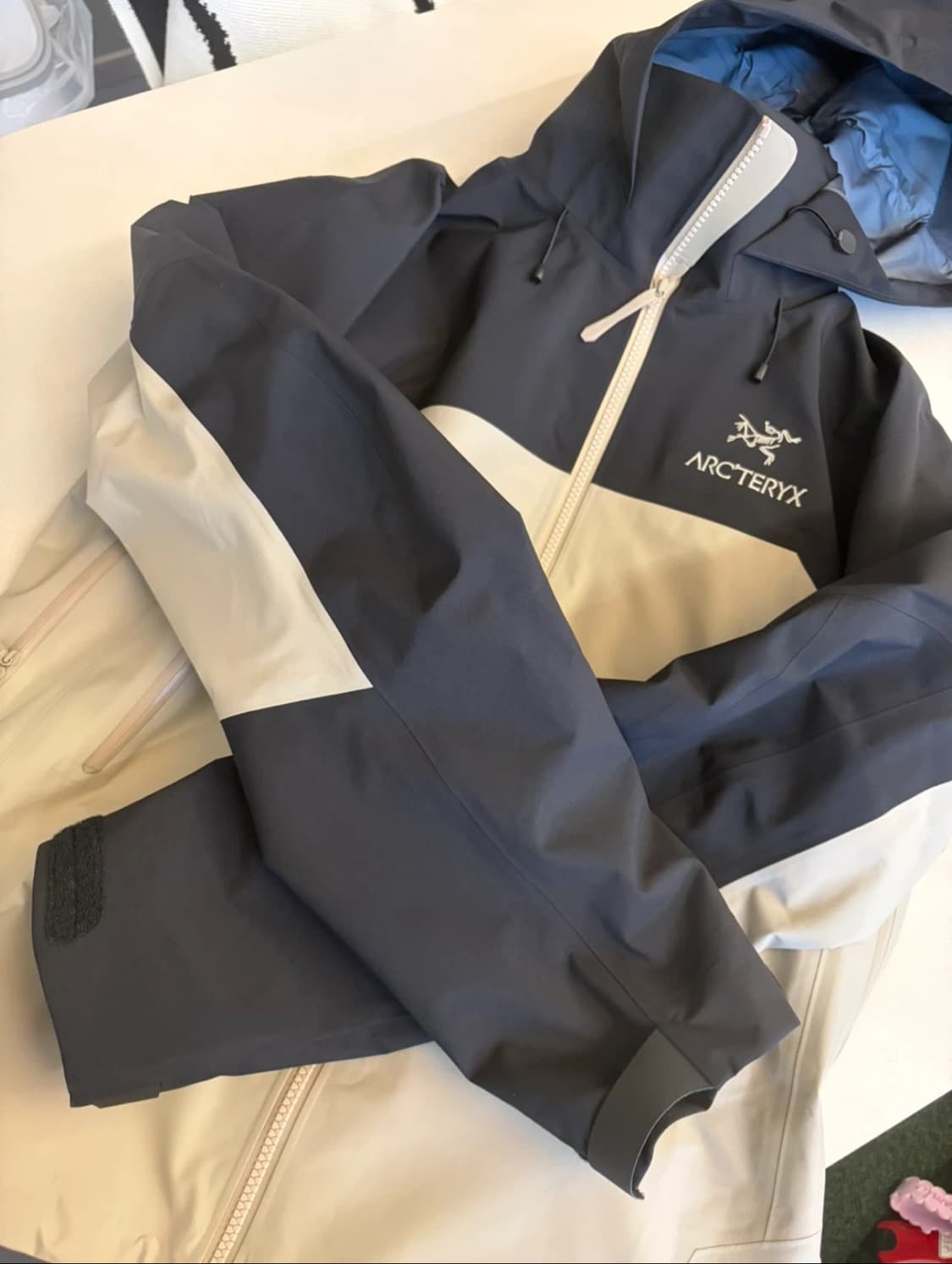 아크테릭스 베타ar 블랙룬 s (새상품급) 상품이미지3