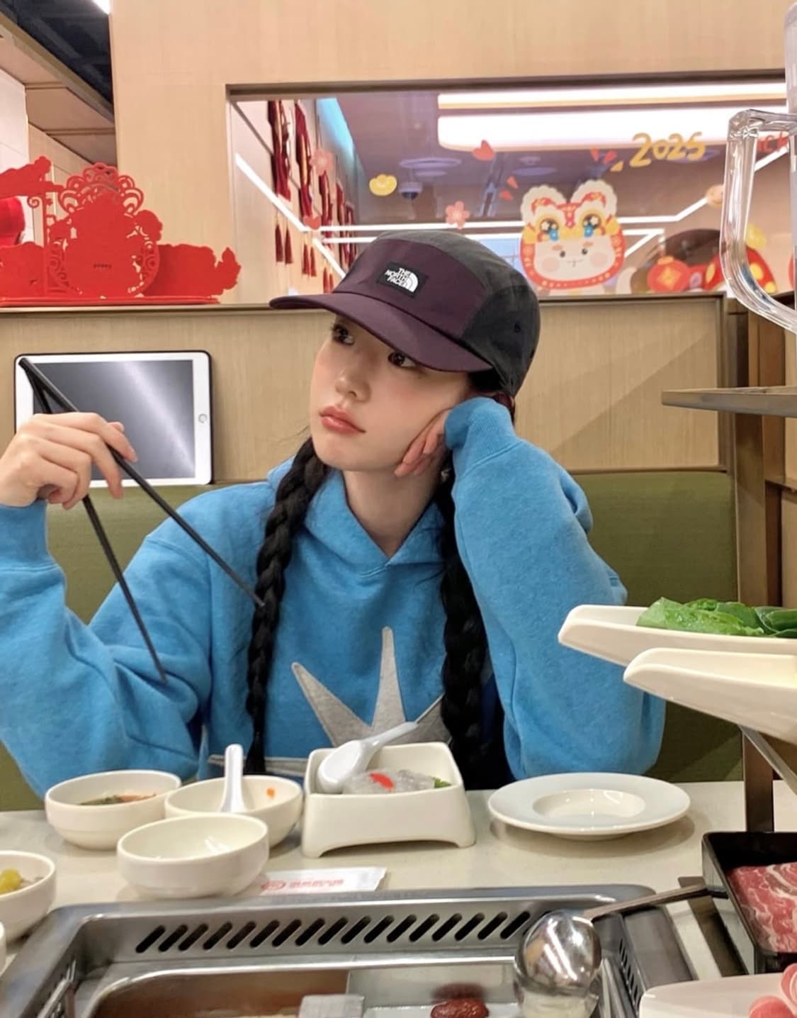 썬러브 Daybreak Hoodie Blue 상품이미지4