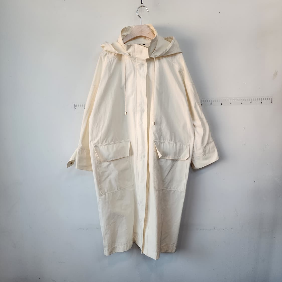 엣지 아이보리색 후드 롱 코트 상품이미지1