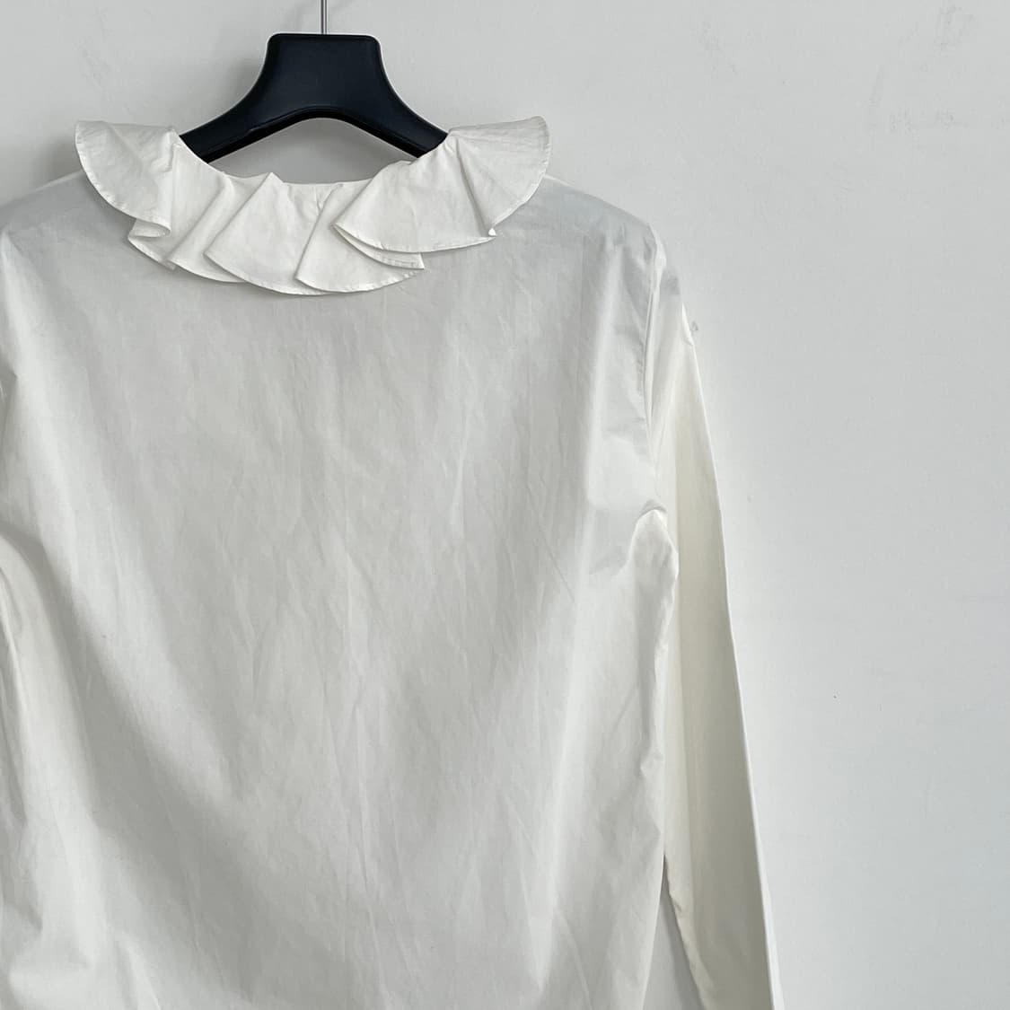 유니클로 jw앤더슨 프릴 코튼 셔츠 상품이미지7