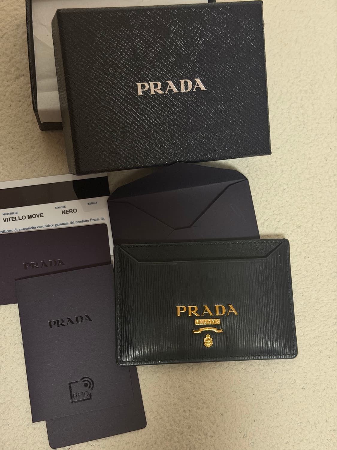 프라다 비텔로 무브 카드지갑 상품이미지1