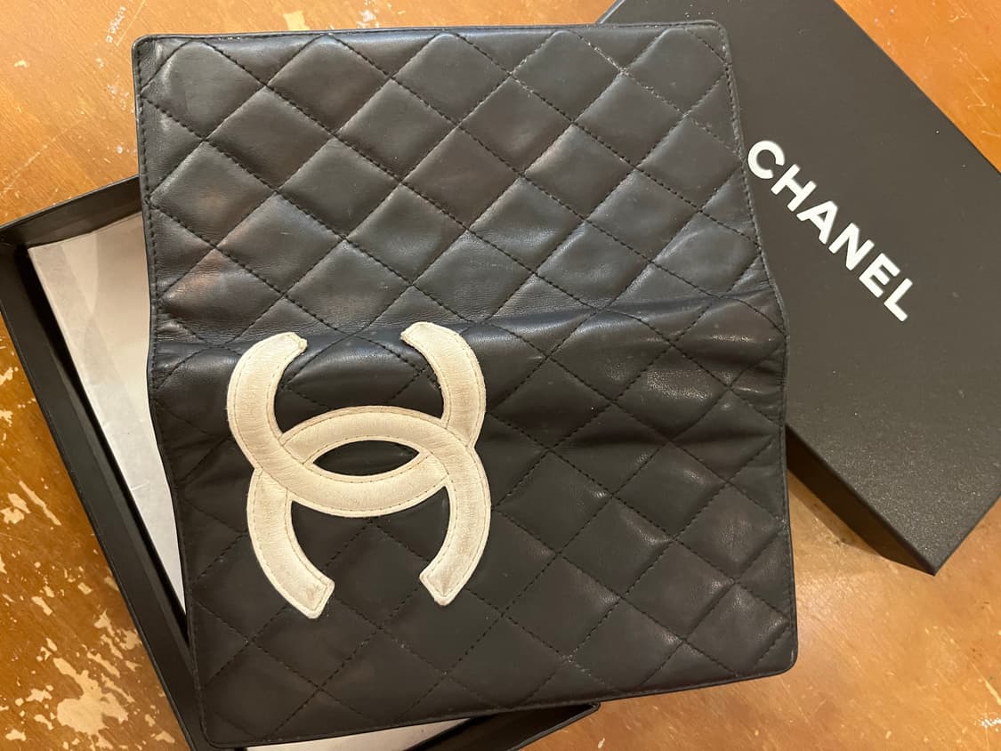 샤넬 램스킨 깜봉 장지갑 상품이미지3