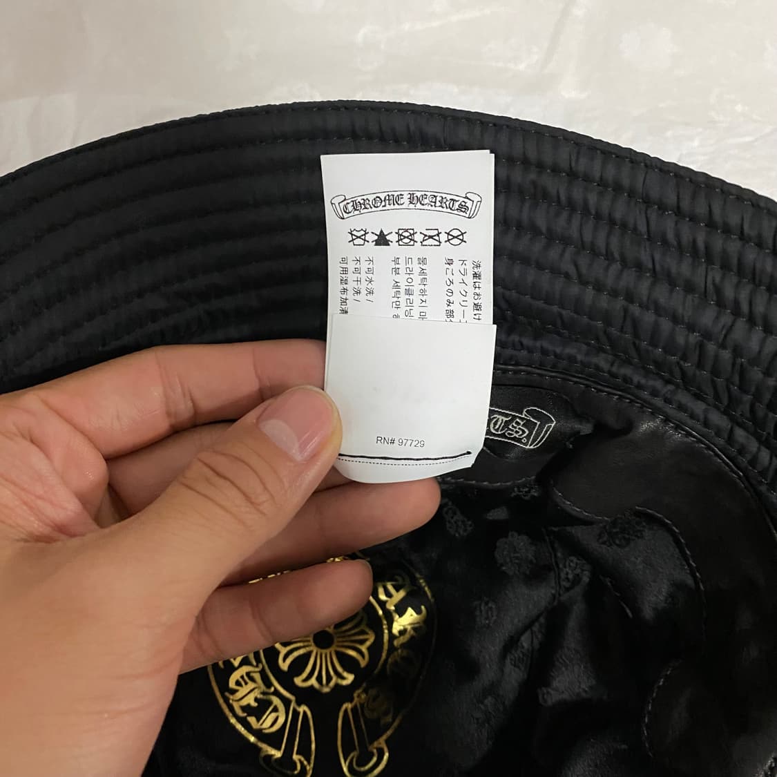 [M] 크롬하츠 대거 나일론 버킷 햇 벙거지 블랙 상품이미지8