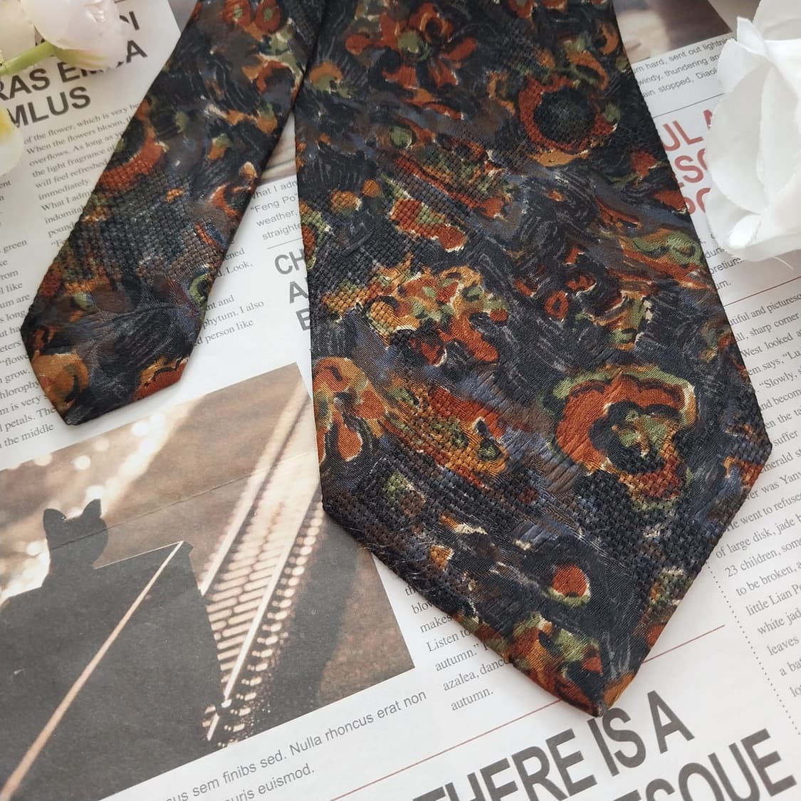 웅가로 실크 아트 플로럴 넥타이 9.5cm A등급 K1317
 상품이미지4