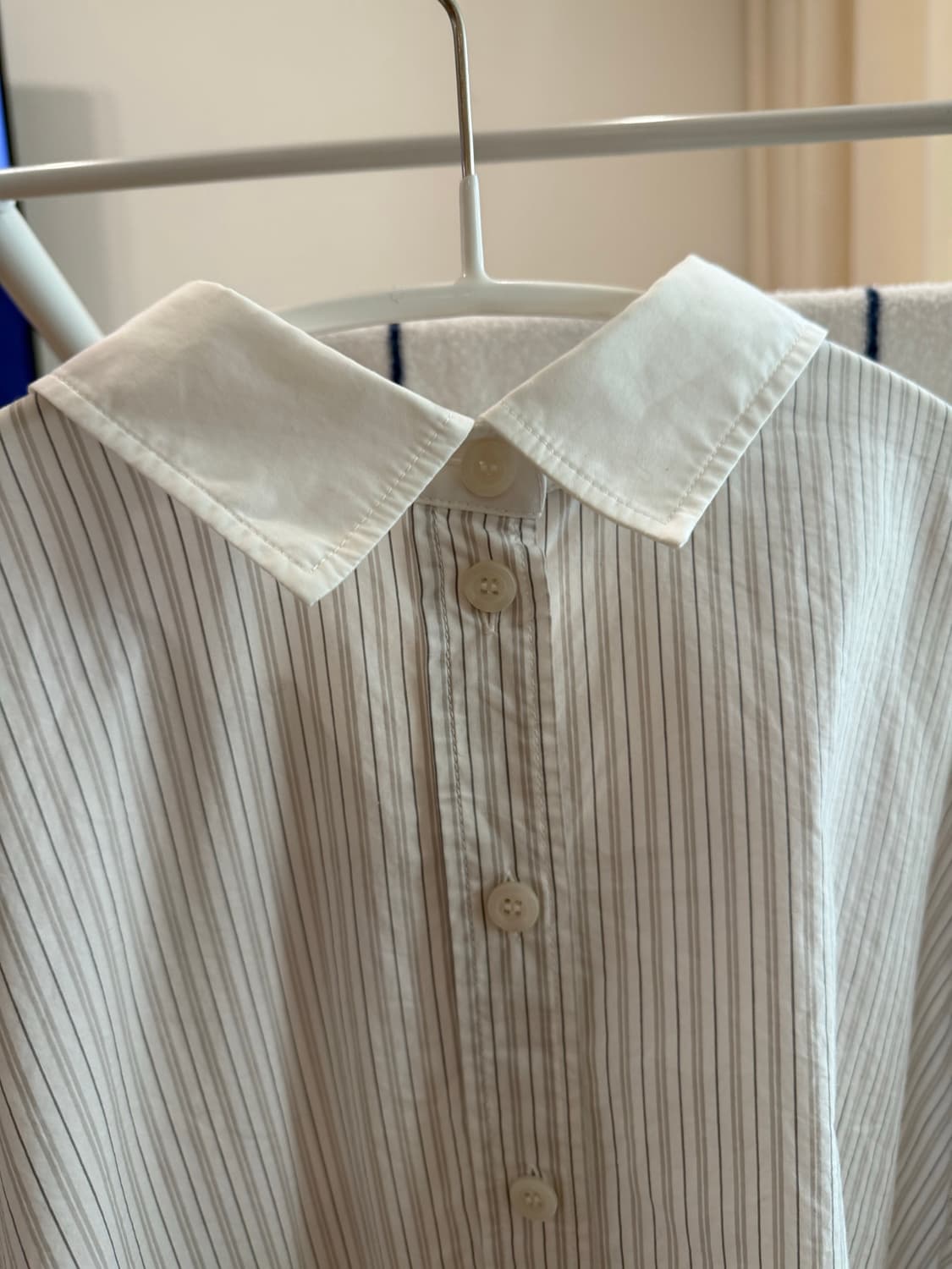 아크네 스튜디오 스트라이프 셔츠 상품이미지5