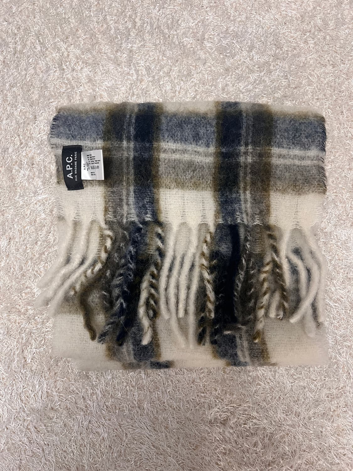 A.P.C. Elie Checl Scarf 아페쎄 모헤어 머플러 목도리 상품이미지2