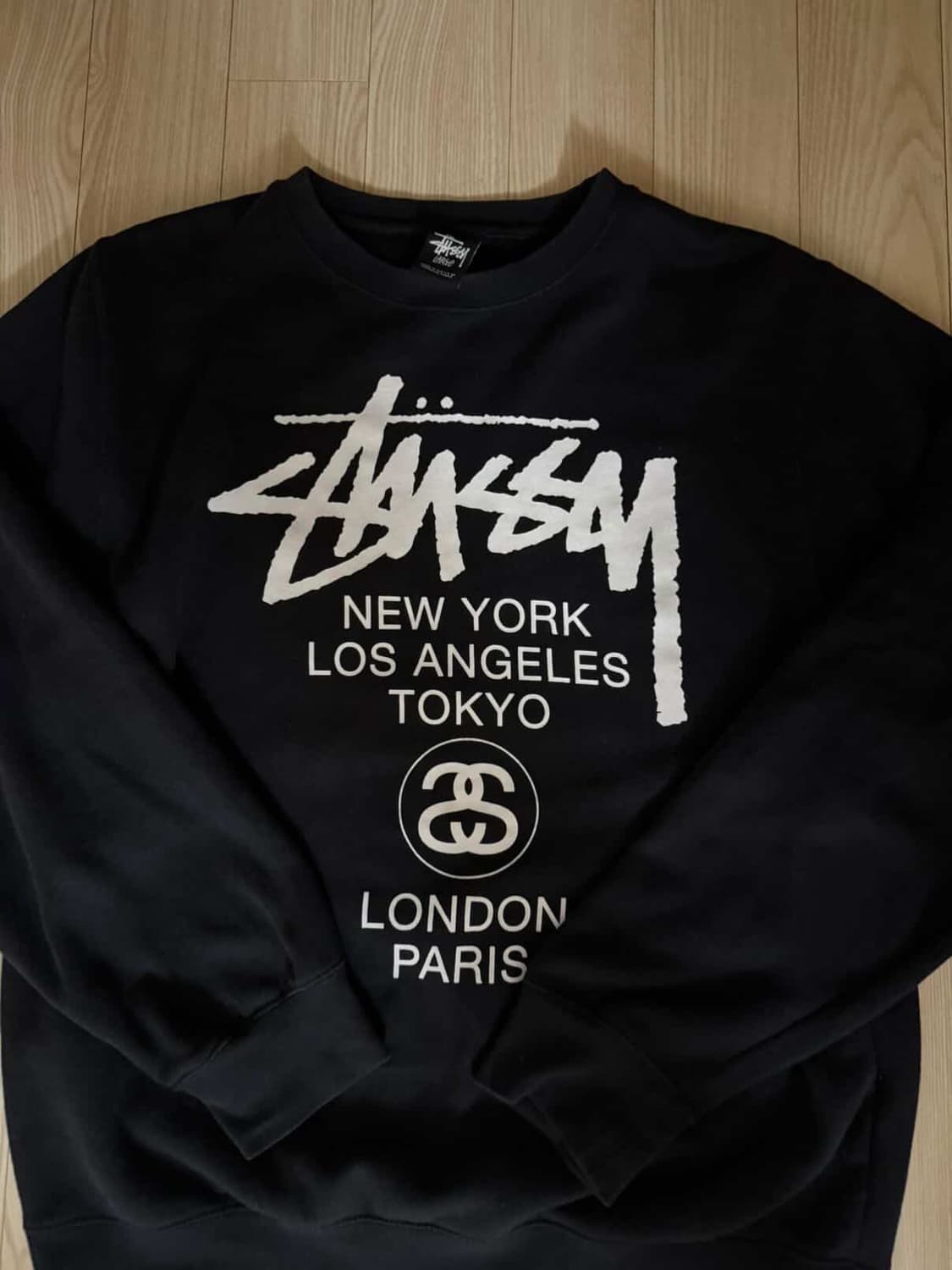 스투시 월드투어 맨투맨 상품이미지2