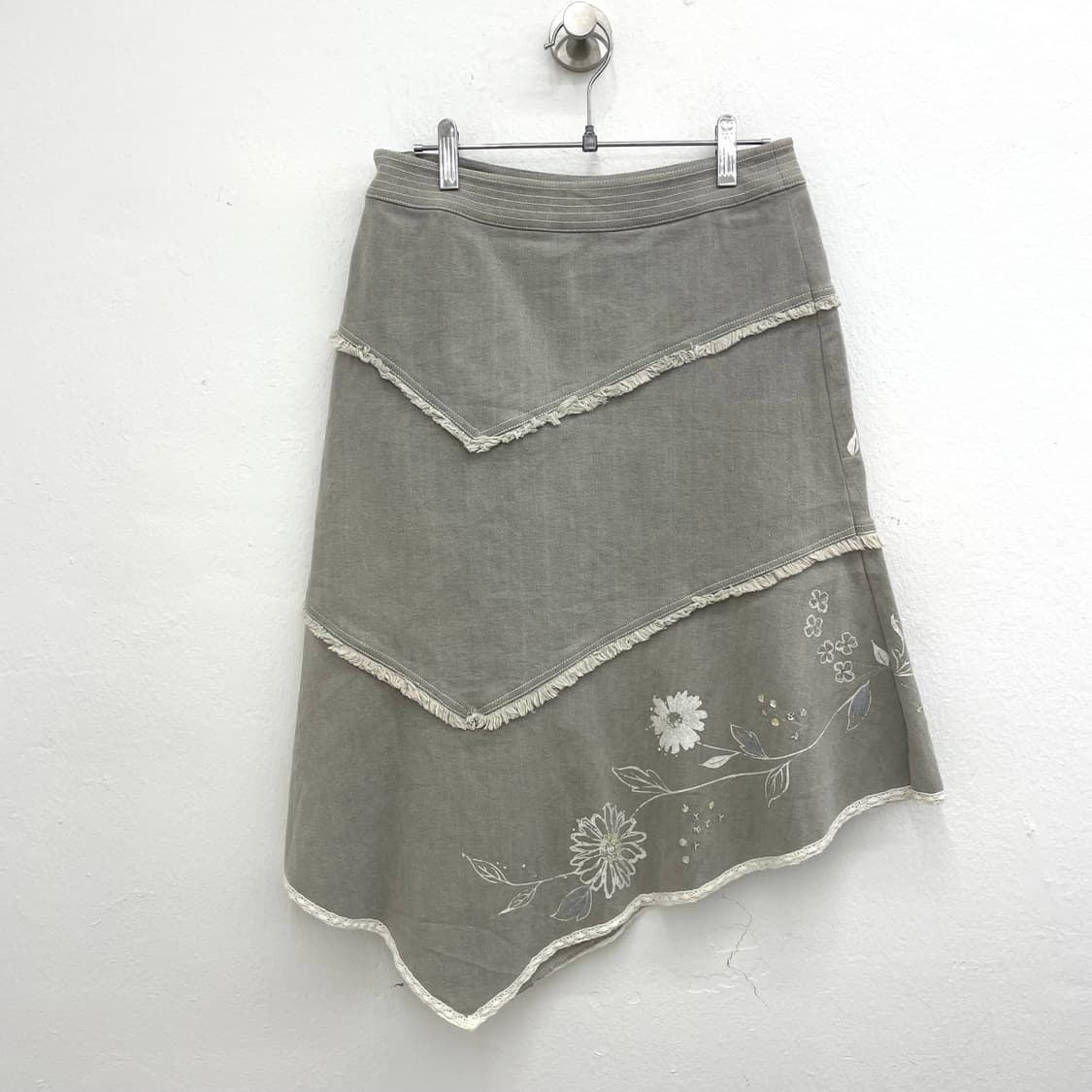 floral handkerchief hem skirt 상품이미지4