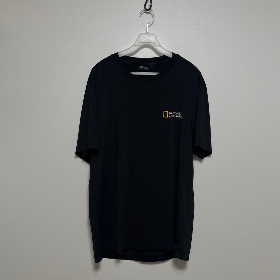 내셔널지오그래픽 기능성 반팔티 L 상품이미지1