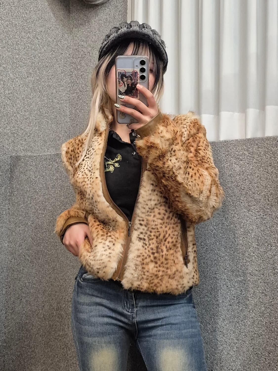 BAMBI PATTERN RABBIT FUR JACKET 상품이미지1