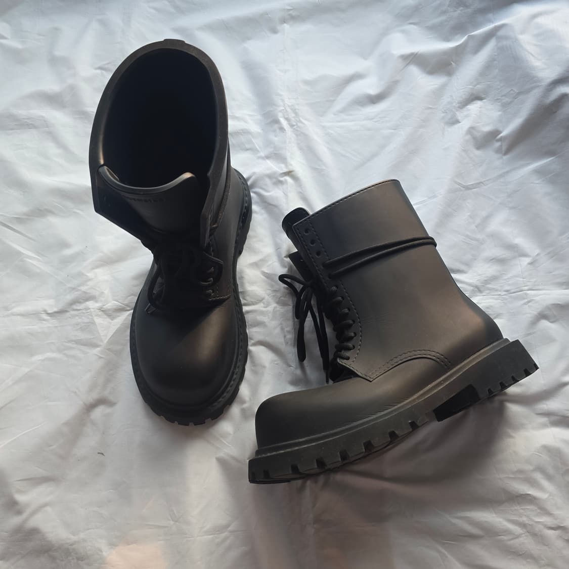 발렌시아가 스테로이드 부츠 44 상품이미지1