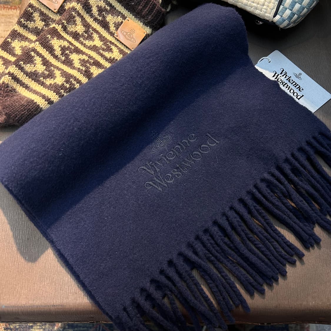 Vivienne Westwood embroidered Muffler 상품이미지1