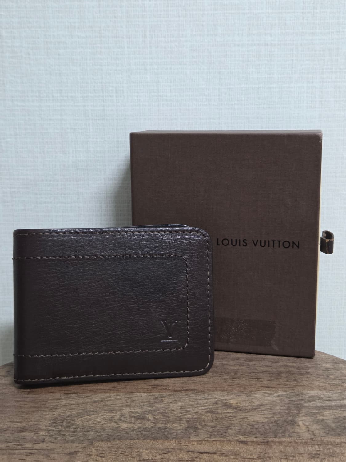 [루이비통] 유타 레더 멀티플 반지갑 / 단종 모델 / 고급 남성라인 상품이미지1