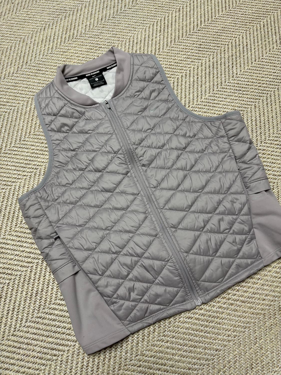 나이키 에어로레이어 베스트 나이키조끼 나이키베스트 러닝 경량조끼 러닝조끼 상품이미지1