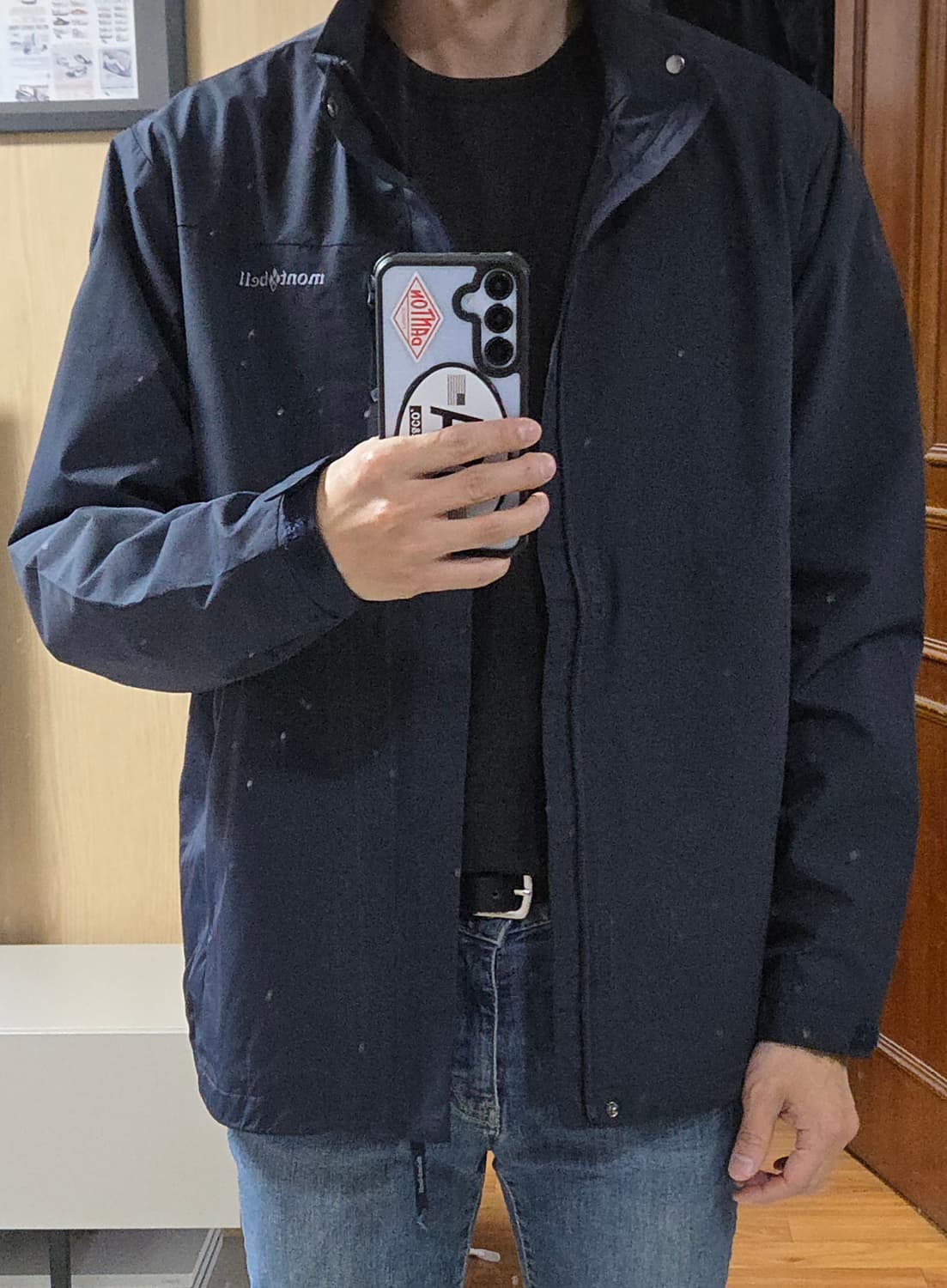 (착샷) 몽벨 바람막이 윈드 자켓  네이비  상품이미지9