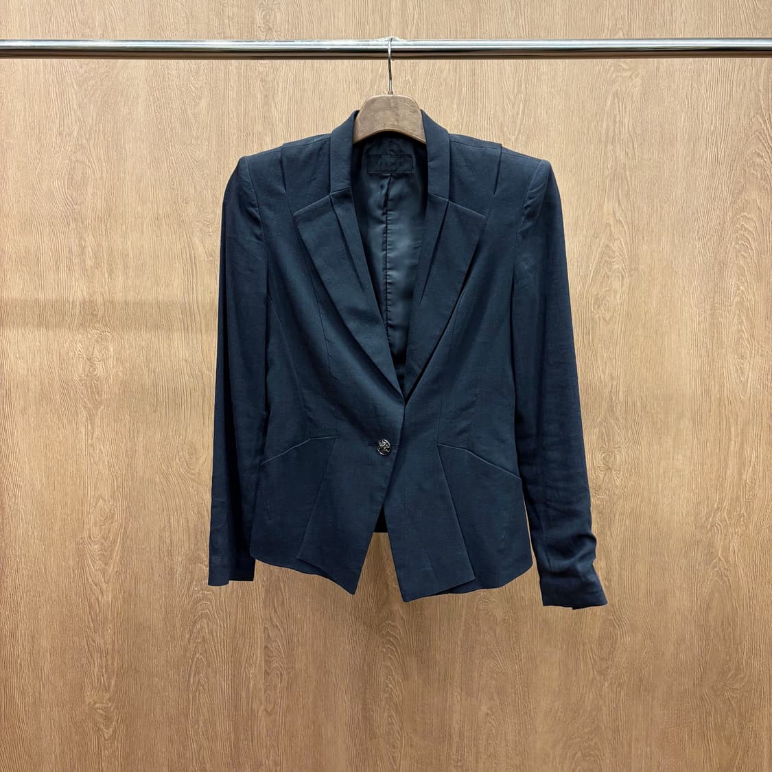 마인 긴팔 자켓 싱글 브레스티드 노치드 라펠 원 버튼 디테일 블랙 상품이미지2