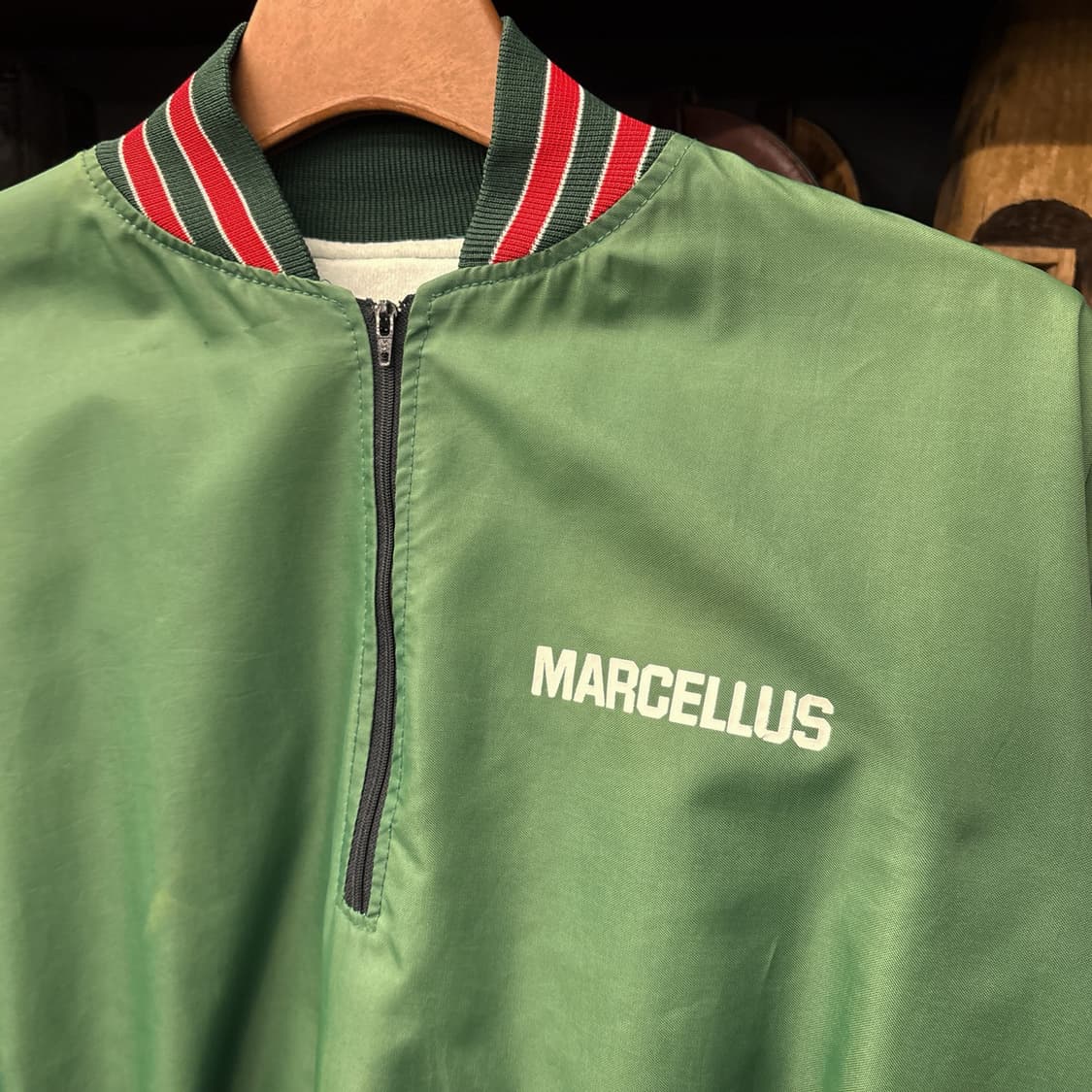 90s 마셀러스 머스탱 클럽 바시티 사틴 반집업 캥거루포켓 N779 상품이미지5